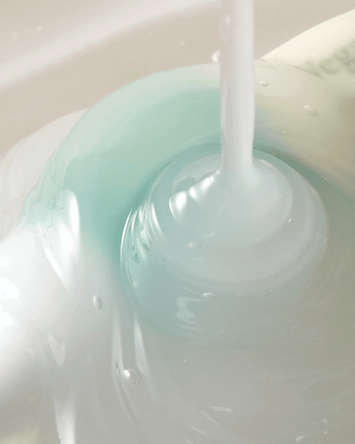 Vegan Collagen Eye Serum – Target Wrinkles, Puffiness &amp; Dark Circles